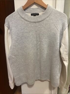 Banana Republic Colorblock Crewneck Sweater in Light Gray and Cream